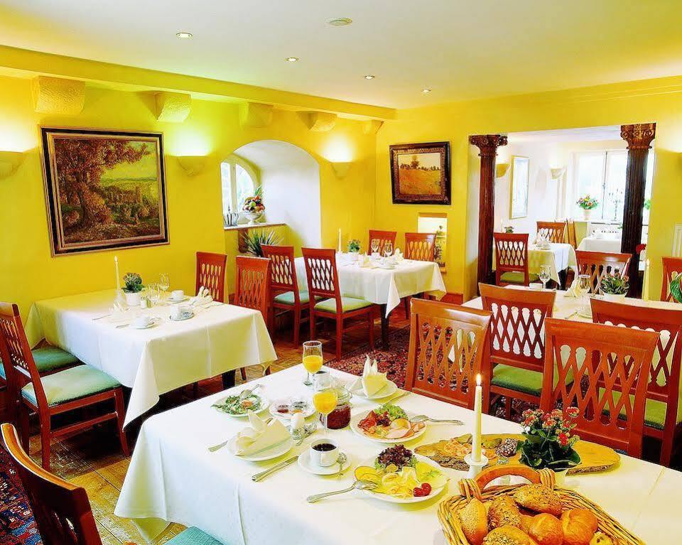 Hotel Schloss Edesheim Εξωτερικό φωτογραφία